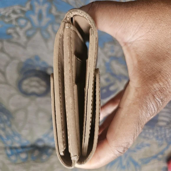 Sale 🎉 Louis Vuitton Vernis Monogram Elise Wallet Tan Rare Vintage Compact - Picture 9 of 13